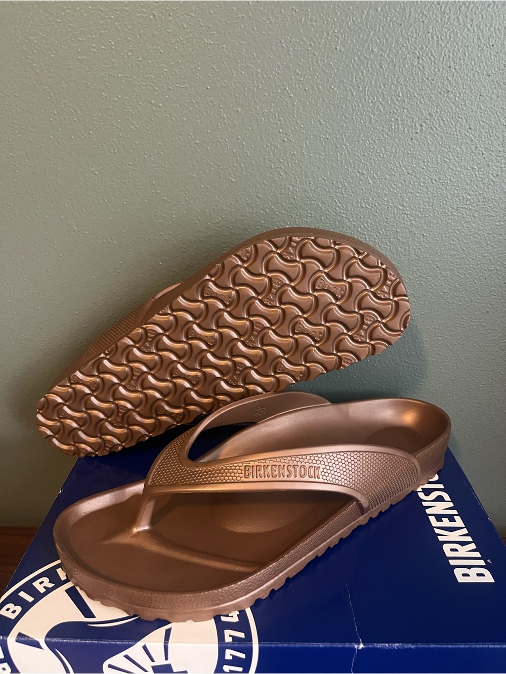 Birkenstock Honolulu EVA Metallic Copper Flip Flops Men’s 13 EU 46 New With Box